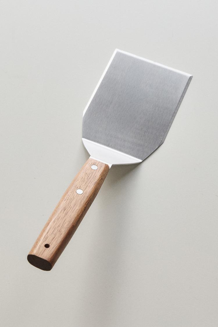 ESPÁTULA PARA HAMBÚRGUER EN ACERO Y MADERA