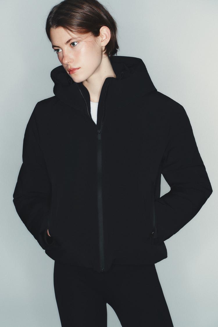 ANORAQUE CON CAPUCHA WATER REPELLENT WINDPROOF